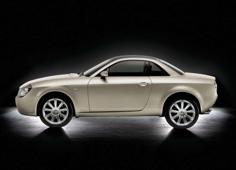  Lancia Fulvia Coupe Concept 2003 года  (фото 4 из 12)